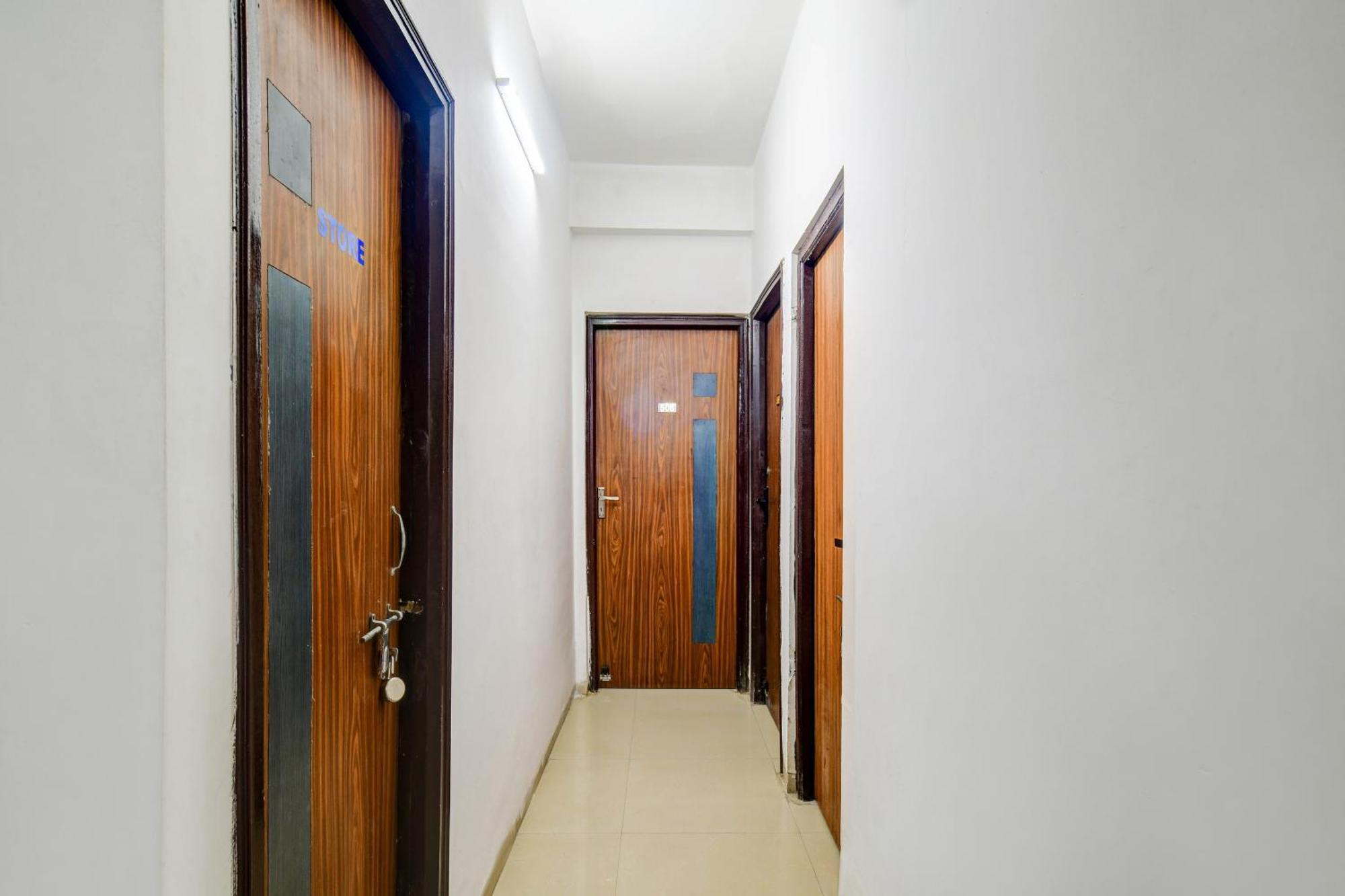 Super Hotel O Indraprasth Индаур Экстерьер фото